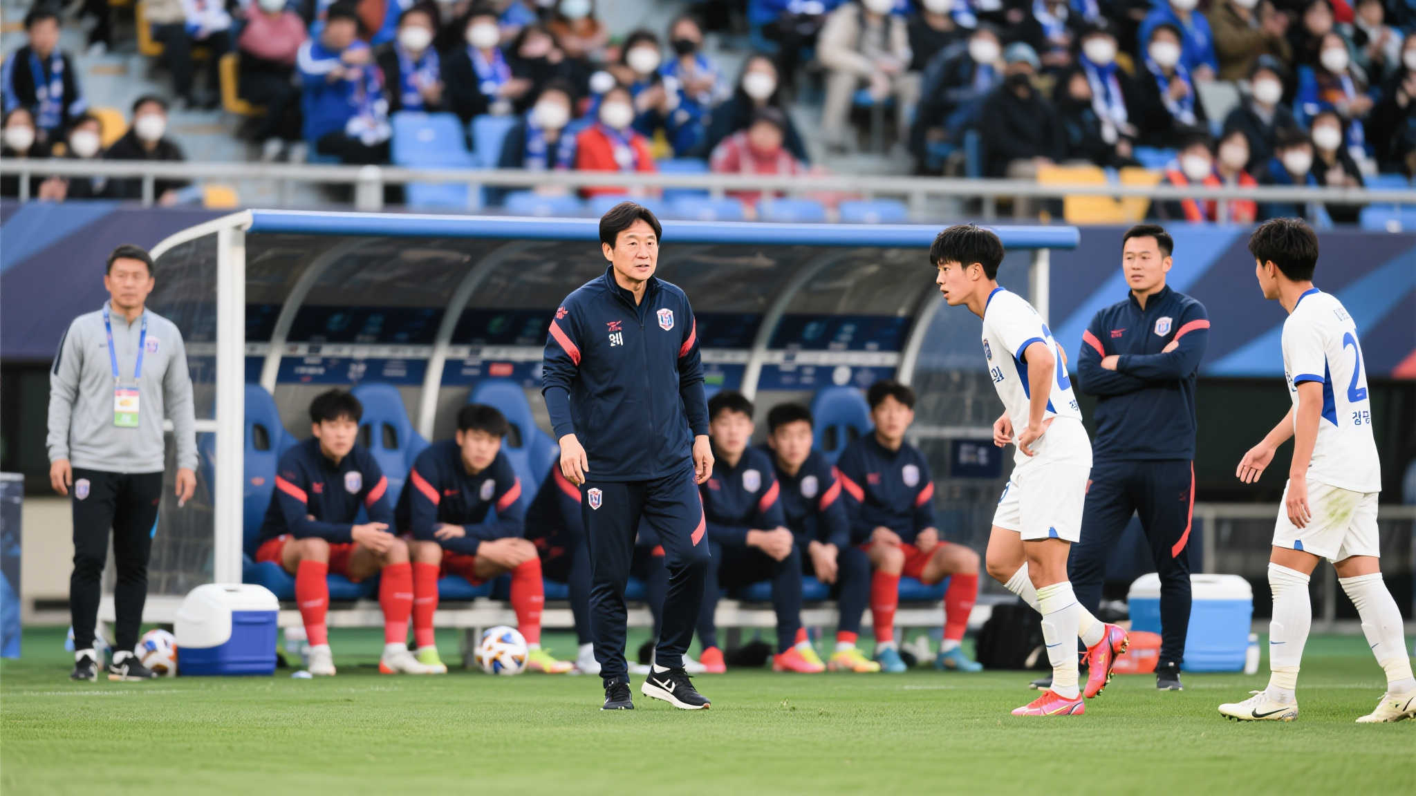 足协杯迎战青岛红狮，崔康熙谨慎对待，年轻球员上场机会渺茫